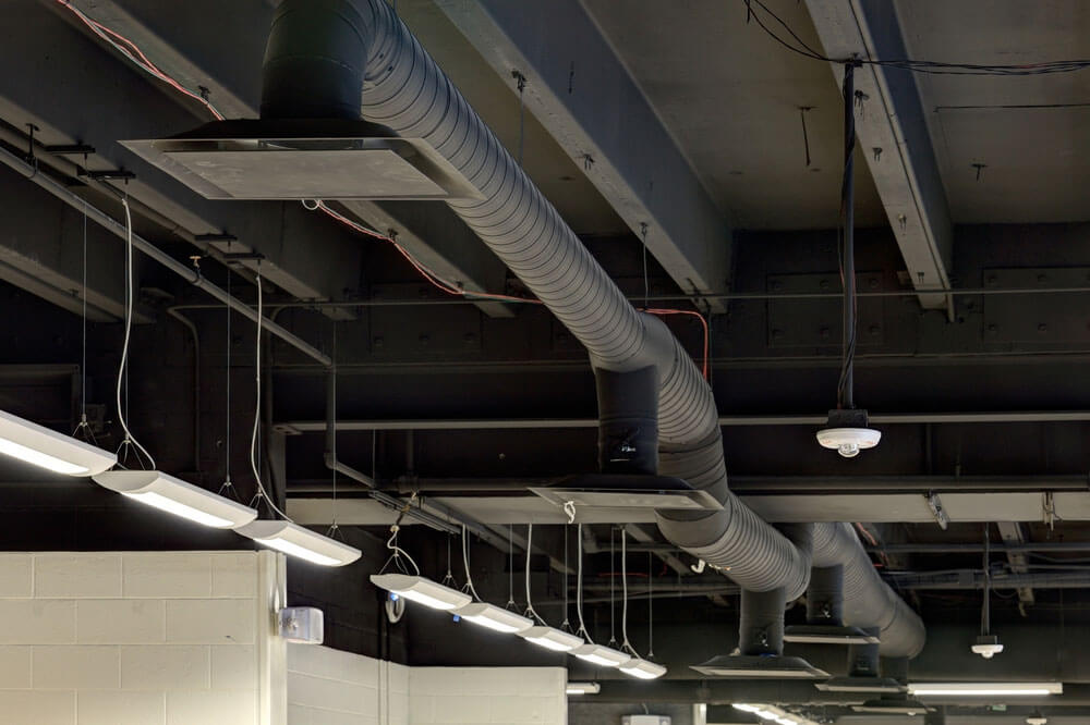 Maintaining Commercial HVAC Efficiency and Performance During Cold